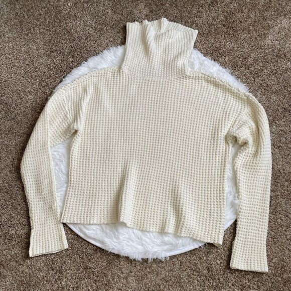 Mud Pie Waffle Knit Turtleneck Sweater Cream Women’s Size Small - Picture 6 of 8